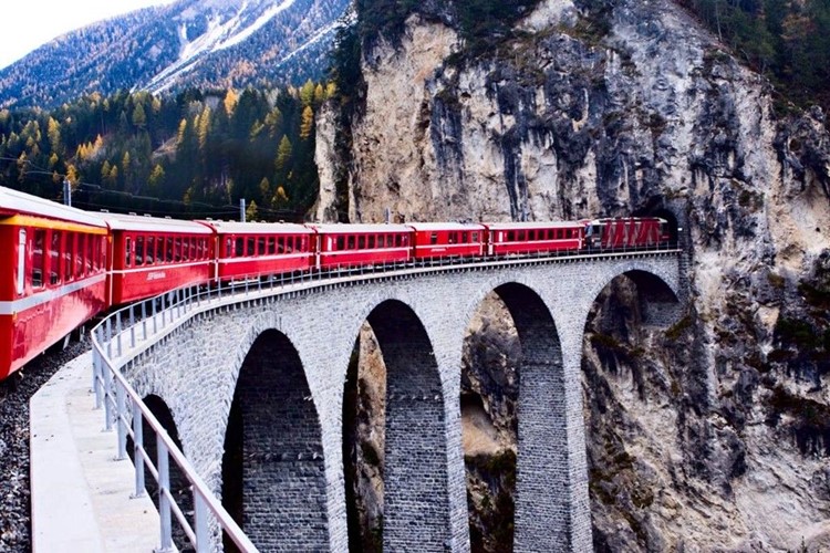 horskymi-vlaky-po-svycarsku-foto-1