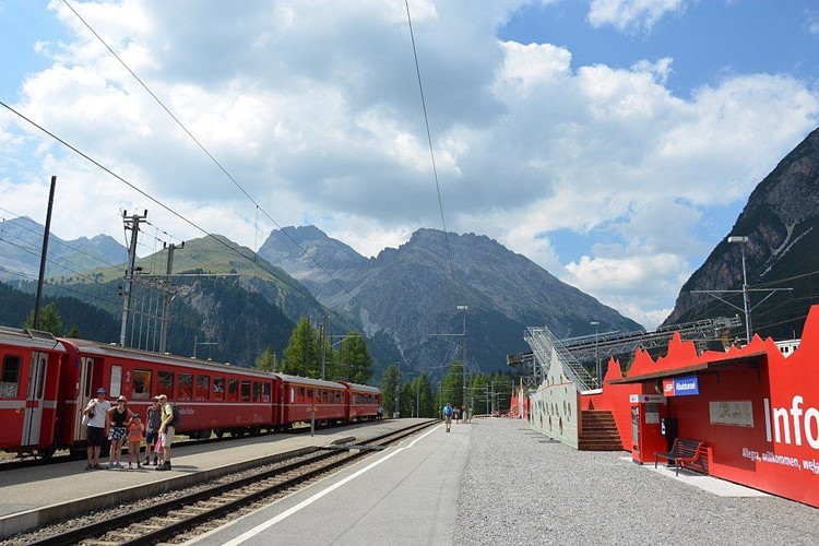 horskymi-vlaky-po-svycarsku-foto-11