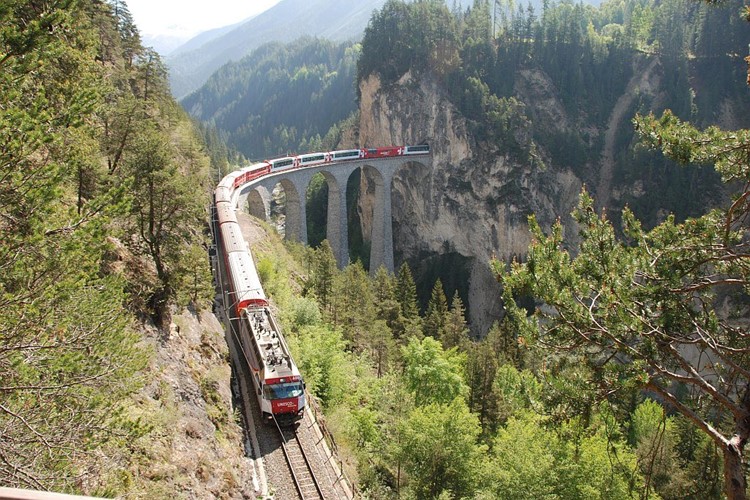 horskymi-vlaky-po-svycarsku-foto-27