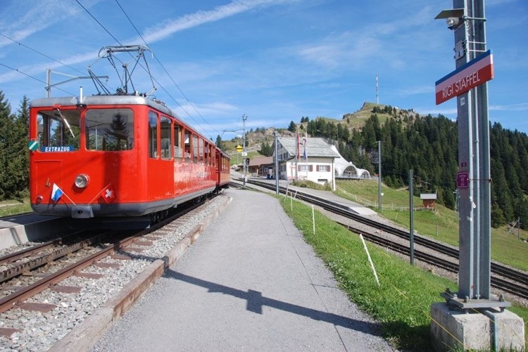 horskymi-vlaky-po-svycarsku-foto-32