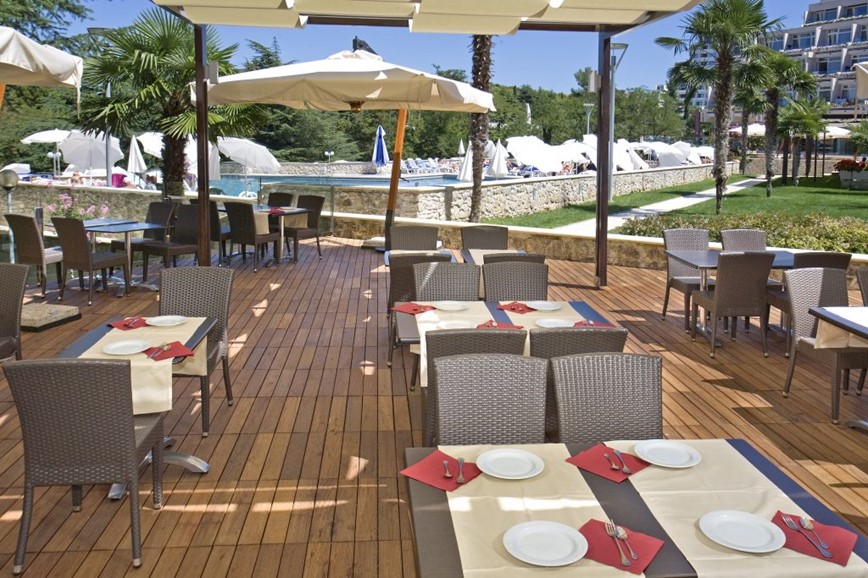 Hotel_Mediteran_Plava_Laguna_Restaurants__Bars-1024x683